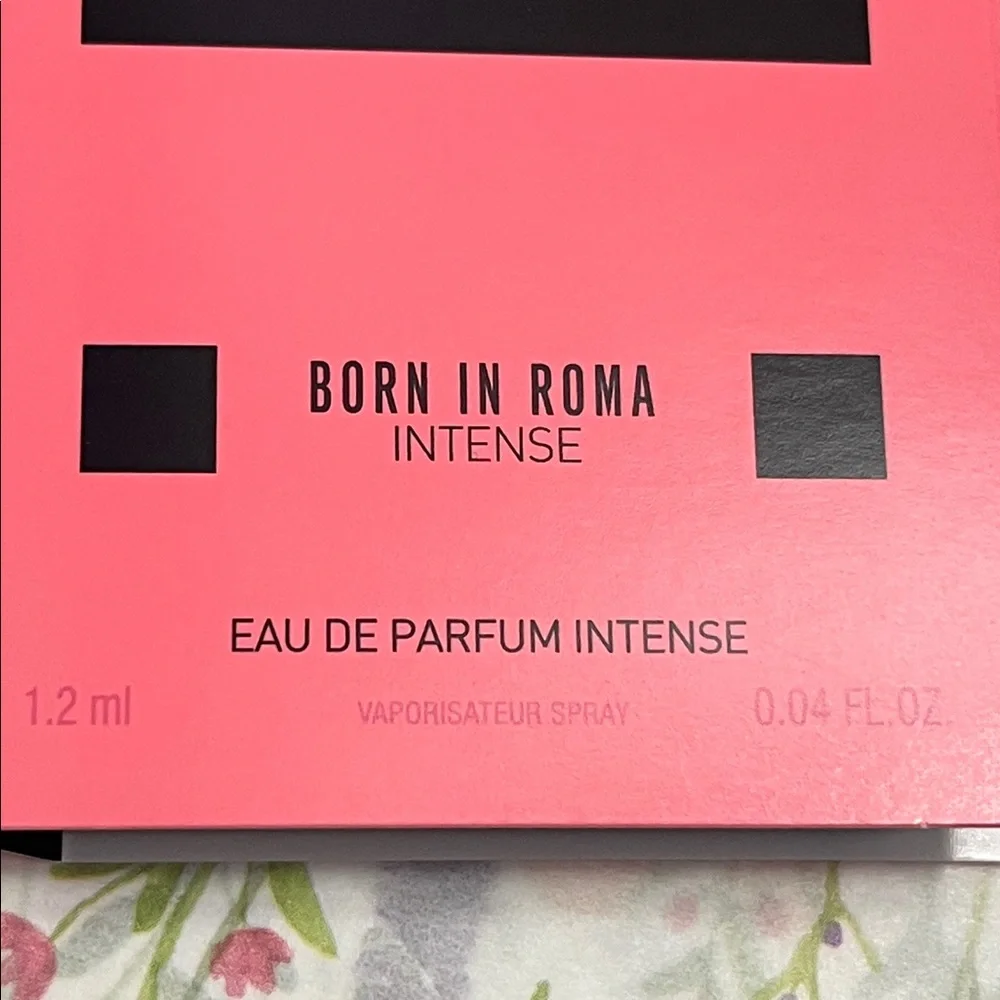 2 Valentino Donna Born In Roma Intense Eau De PARFUMS-NEW